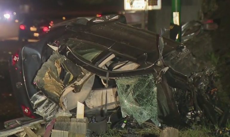 1 killed, 1 injured in 3-vehicle crash on 110 Freeway near DTLA